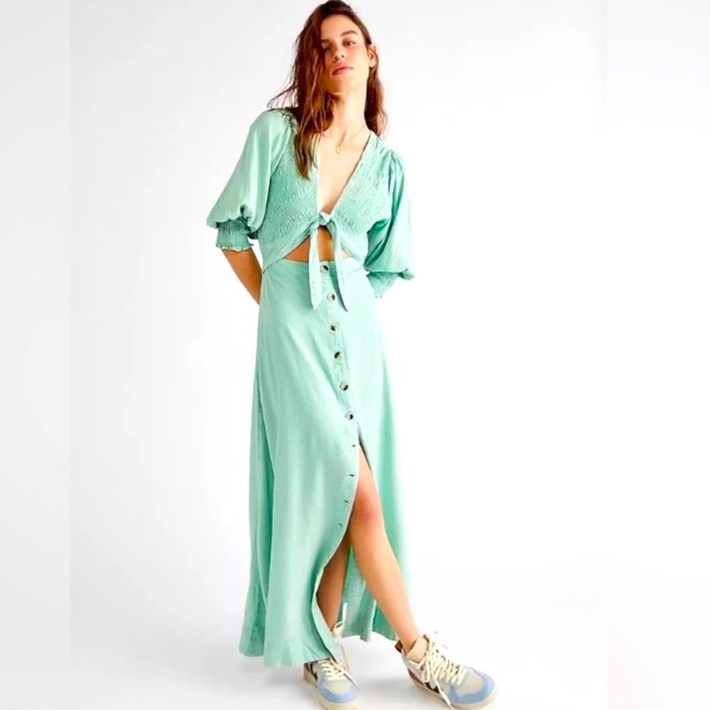 FREE PEOPLE STRING OF HEARTS MAXI SIZE Medium